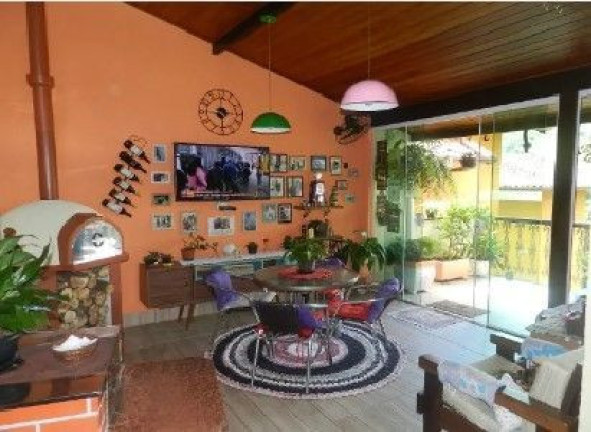 Imagem Casa com 4 Quartos à Venda, 178 m² em Vargem Grande - Teresópolis Imagem Casa com 4 Quartos à Venda, 178 m² em Vargem Grande - Teresópolis