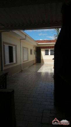 Imagem Casa com 3 Quartos à Venda, 204 m² em Jardim Santa Maria - Jacareí Imagem Casa com 3 Quartos à Venda, 204 m² em Jardim Santa Maria - Jacareí