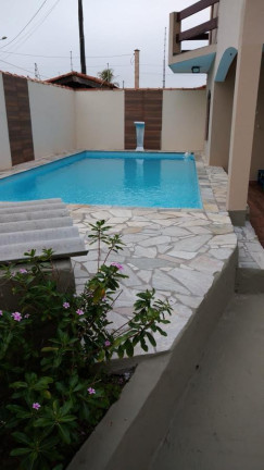 Casa com 4 Quartos à Venda, 300 m² em Parque Augustus - Itanhaém