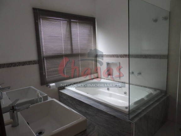 Imagem Sobrado com 3 Quartos à Venda, 350 m² em Poiares - Caraguatatuba