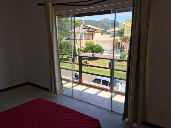 Imagem Sobrado com 3 Quartos à Venda, 450 m² em Ingleses Do Rio Vermelho - Florianópolis Imagem Sobrado com 3 Quartos à Venda, 450 m² em Ingleses Do Rio Vermelho - Florianópolis