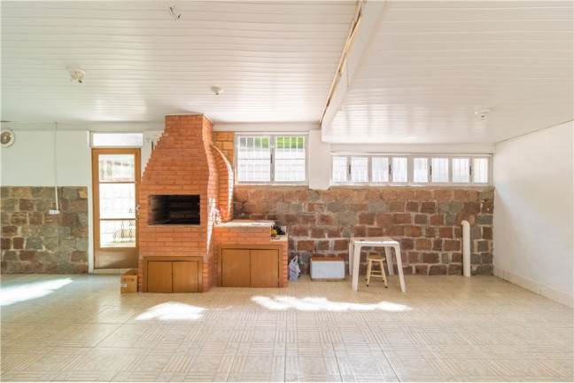 Imagem Casa com 5 Quartos à Venda, 150 m² em Partenon - Porto Alegre