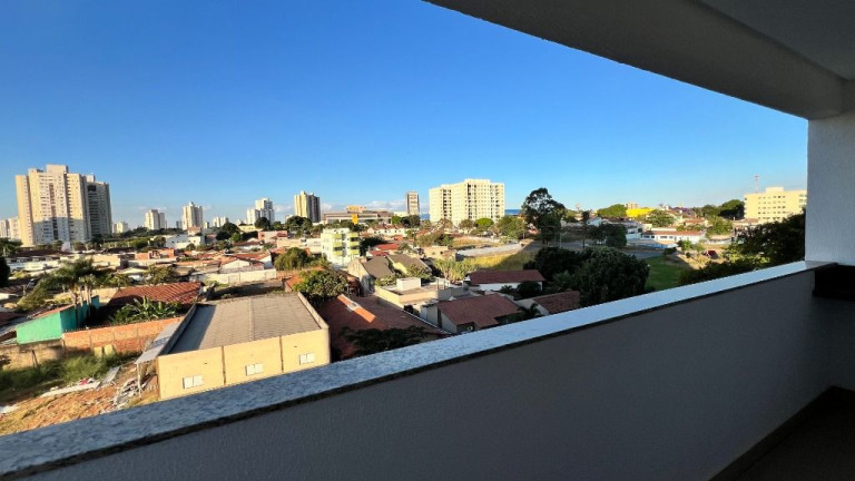 Imagem Apartamento com 3 Quartos à Venda, 74 m² em Vila Rosa - Goiânia