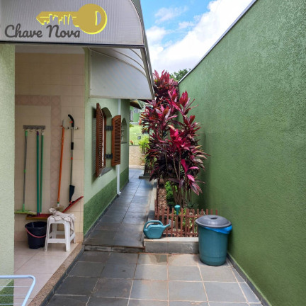 Imagem Casa com 4 Quartos à Venda, 233 m² em Vila Santista - Atibaia