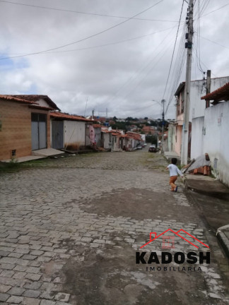 Imagem Casa com 2 Quartos à Venda, 100 m² em Gabriela - Feira De Santana Imagem Casa com 2 Quartos à Venda, 100 m² em Gabriela - Feira De Santana