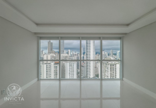 Imagem Apartamento com 4 Quartos à Venda, 146 m² em Centro - Balneário Camboriú Imagem Apartamento com 4 Quartos à Venda, 146 m² em Centro - Balneário Camboriú