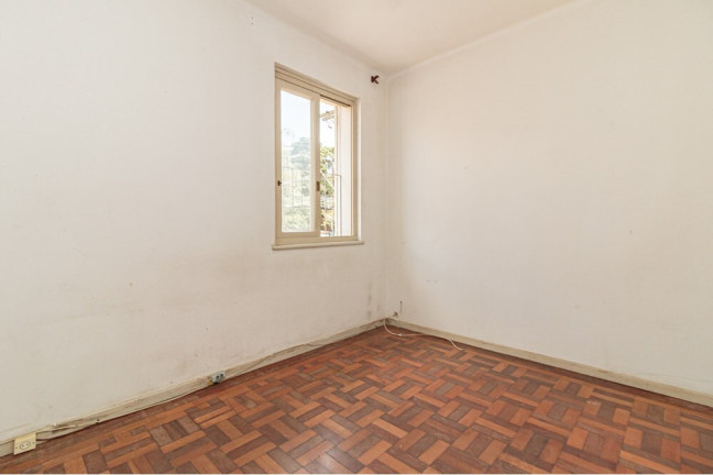 Imagem Imóvel com 2 Quartos à Venda, 57 m² em Passo Da Areia - Porto Alegre Imagem Imóvel com 2 Quartos à Venda, 57 m² em Passo Da Areia - Porto Alegre