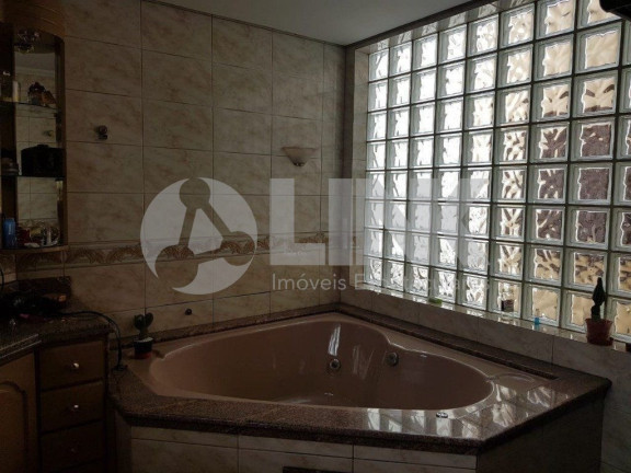 Imagem Casa com 4 Quartos à Venda, 338 m² em Jardim Itu - Porto Alegre