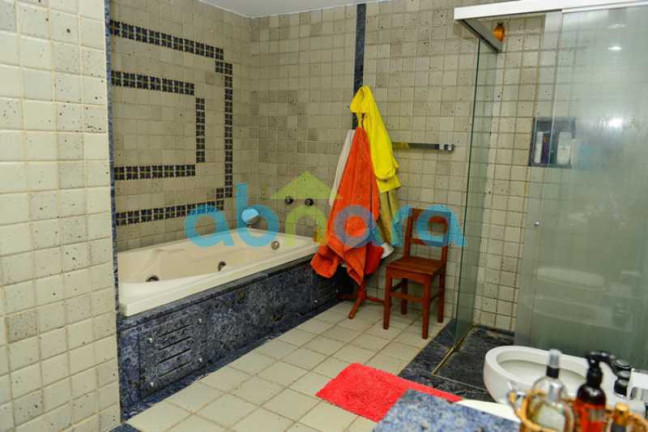 Imagem Apartamento com 4 Quartos à Venda, 198 m² em Copacabana - Rio De Janeiro Imagem Apartamento com 4 Quartos à Venda, 198 m² em Copacabana - Rio De Janeiro