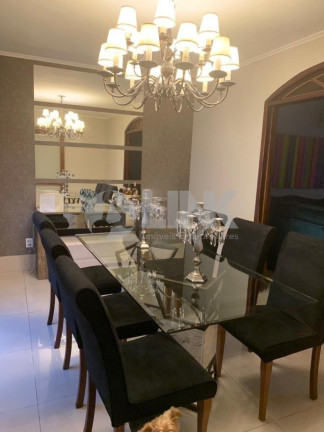 Imagem Casa com 3 Quartos à Venda, 231 m² em Jardim Itu - Porto Alegre Imagem Casa com 3 Quartos à Venda, 231 m² em Jardim Itu - Porto Alegre