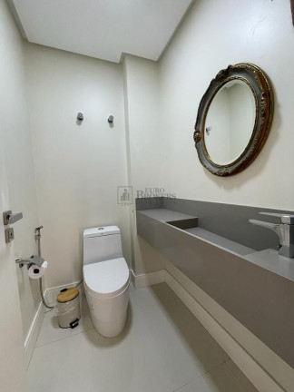 Imagem Apartamento com 3 Quartos à Venda, 130 m² em Centro - Balneário Camboriú Imagem Apartamento com 3 Quartos à Venda, 130 m² em Centro - Balneário Camboriú