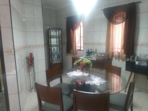 Imagem Casa com 4 Quartos à Venda, 272 m² em Jardim Vila Galvão - Guarulhos Imagem Casa com 4 Quartos à Venda, 272 m² em Jardim Vila Galvão - Guarulhos