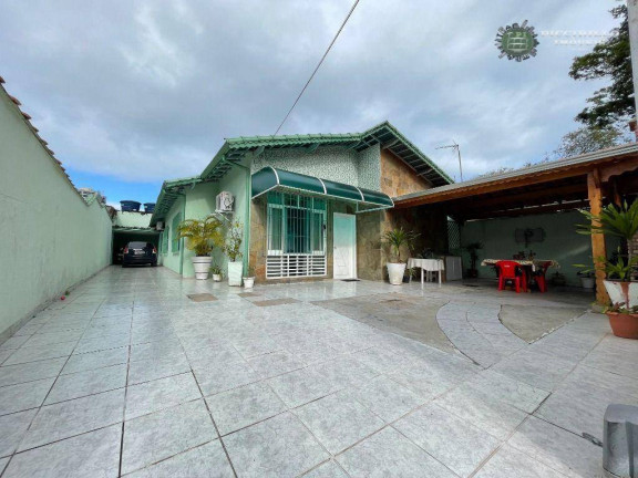 Casa com 3 Quartos à Venda, 180 m² em Canto Do Forte - Praia Grande
