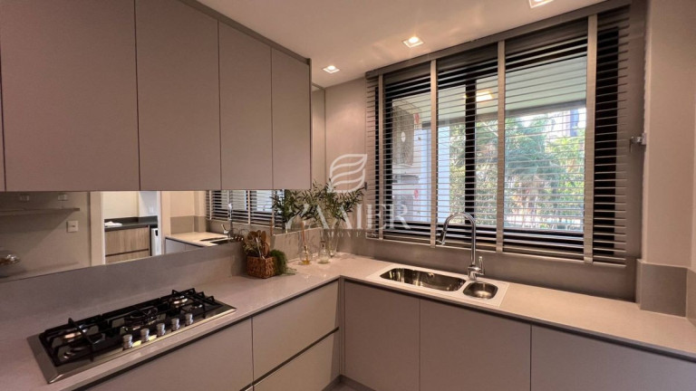 Imagem Apartamento com 4 Quartos à Venda, 278 m² em América - Joinville Imagem Apartamento com 4 Quartos à Venda, 278 m² em América - Joinville