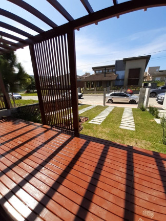 Imagem Casa com 4 Quartos à Venda, 135 m² em Ambrósio - Garopaba