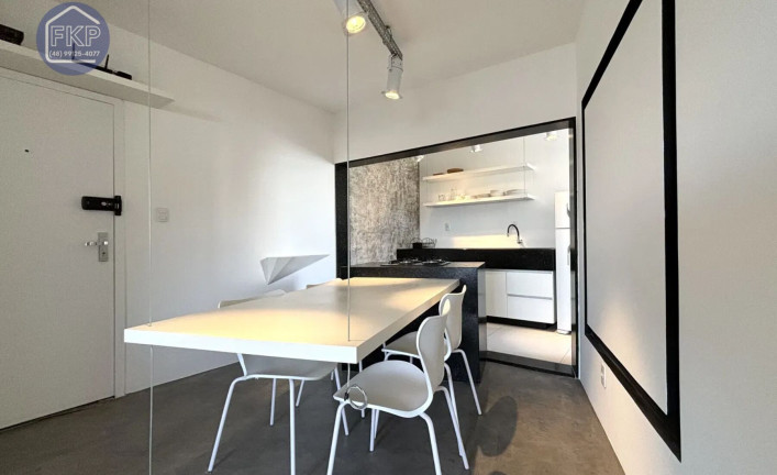 Imagem Apartamento com 2 Quartos à Venda, 74 m² em Centro - Itajaí