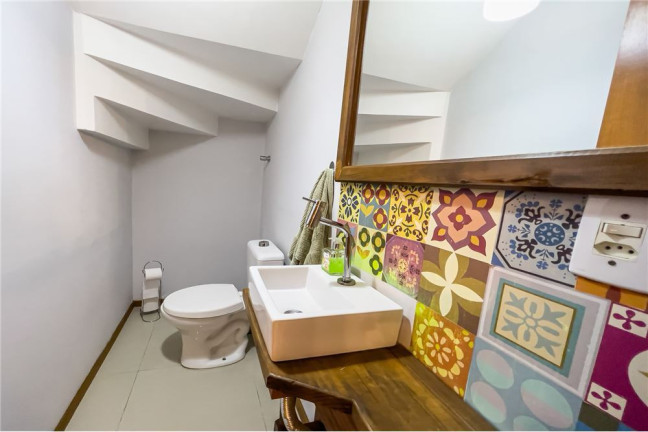 Imagem Casa de Condomínio com 3 Quartos à Venda, 183 m² em Ipanema - Porto Alegre