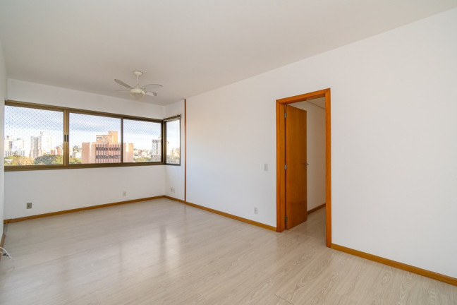 Imagem Imóvel com 2 Quartos à Venda,  em Petrópolis - Porto Alegre
