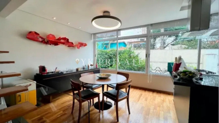 Imagem Casa de Condomínio com 3 Quartos à Venda, 249 m² em Vila Romana - São Paulo