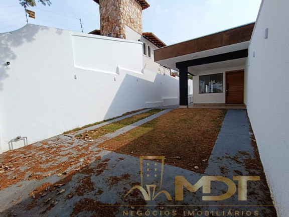 Casa com 3 Quartos à Venda, 100 m² em Copacabana - Belo Horizonte