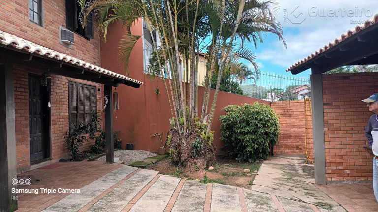 Imagem Casa com 4 Quartos à Venda, 360 m² em Santa Mônica - Florianópolis Imagem Casa com 4 Quartos à Venda, 360 m² em Santa Mônica - Florianópolis