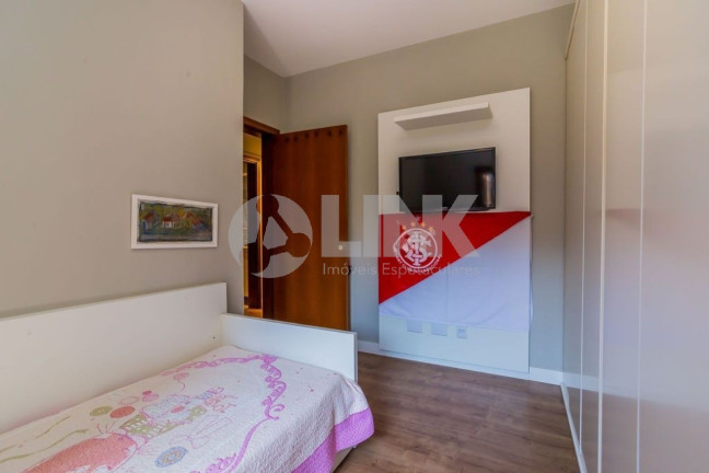 Imagem Apartamento com 3 Quartos à Venda, 131 m² em Bela Vista - Porto Alegre