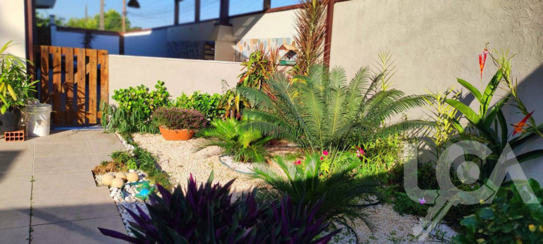 Imagem Casa com 3 Quartos à Venda, 256 m² em Pontal De Santa Marina - Caraguatatuba