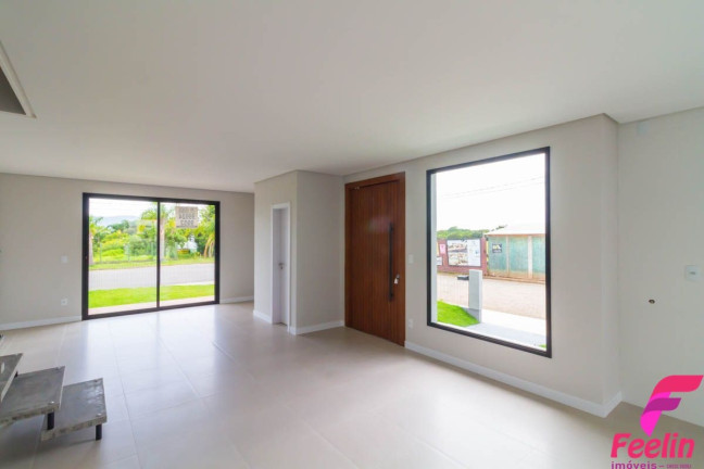 Imagem Casa com 3 Quartos à Venda, 140 m² em Ribeirão Da Ilha - Florianópolis Imagem Casa com 3 Quartos à Venda, 140 m² em Ribeirão Da Ilha - Florianópolis