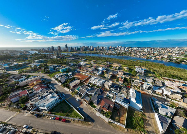 Imagem Sobrado com 3 Quartos à Venda, 161 m² em Centro - Passo De Torres Imagem Sobrado com 3 Quartos à Venda, 161 m² em Centro - Passo De Torres