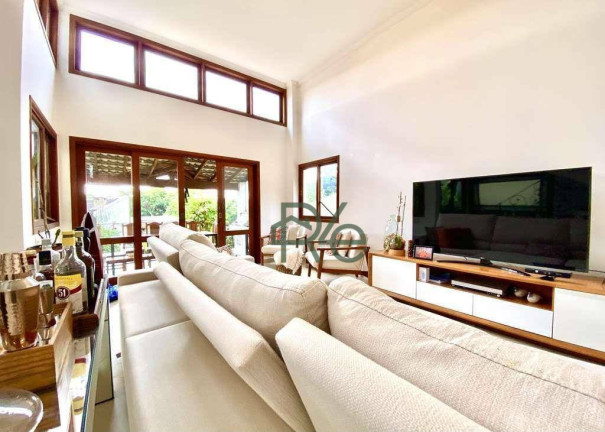 Imagem Casa com 4 Quartos à Venda, 325 m² em Palm Hills - Cotia Imagem Casa com 4 Quartos à Venda, 325 m² em Palm Hills - Cotia