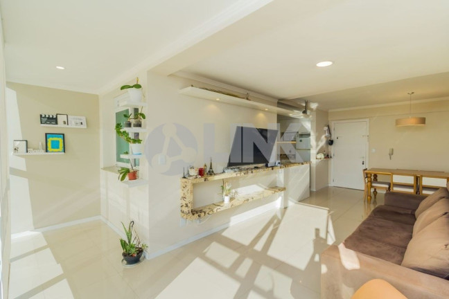 Imagem Apartamento com 2 Quartos à Venda, 79 m² em Vila Ipiranga - Porto Alegre