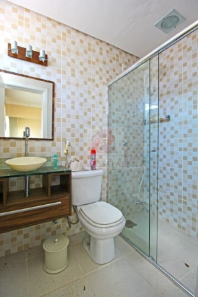 Imagem Casa com 3 Quartos à Venda, 260 m² em Menino Deus - Porto Alegre Imagem Casa com 3 Quartos à Venda, 260 m² em Menino Deus - Porto Alegre