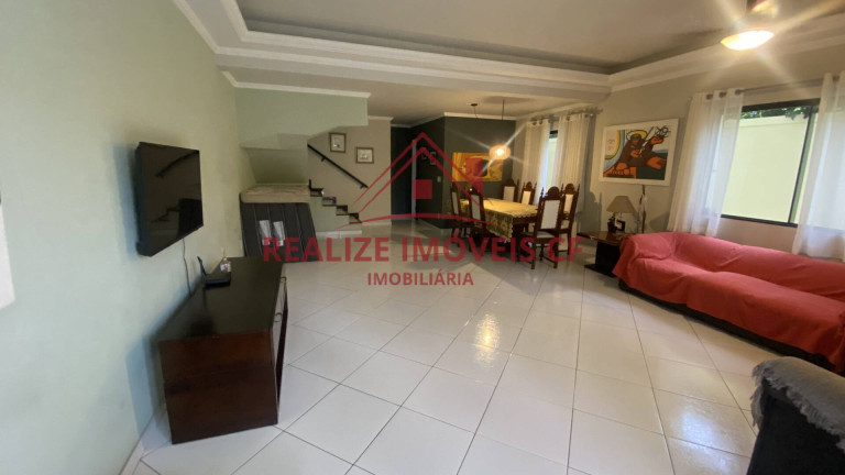 Imagem Casa com 5 Quartos para Alugar, em São Cristóvão - Cabo Frio Imagem Casa com 5 Quartos para Alugar, em São Cristóvão - Cabo Frio