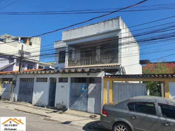Sobrado com 6 Quartos à Venda,  em Senador Camará - Rio De Janeiro