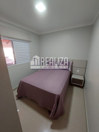Imagem Casa de Condomínio com 3 Quartos à Venda, 200 m² em Vila Arquelau - Uberaba
