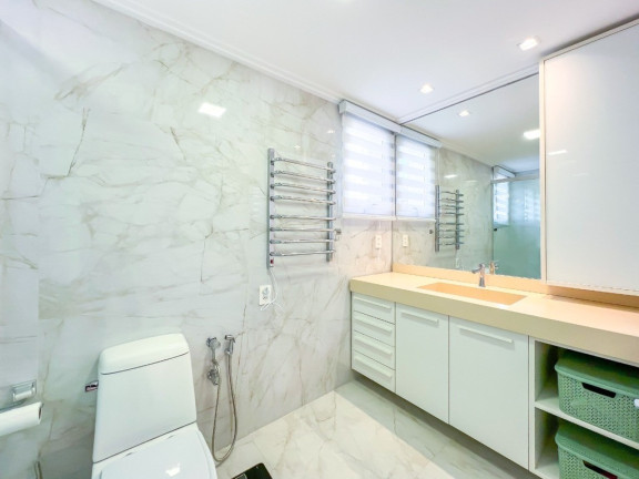 Imagem Cobertura com 3 Quartos à Venda, 249 m² em Petrópolis - Porto Alegre