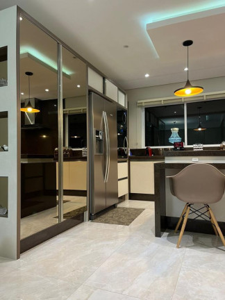 Imagem Casa com 3 Quartos à Venda, 240 m² em Santa Felicidade - Curitiba