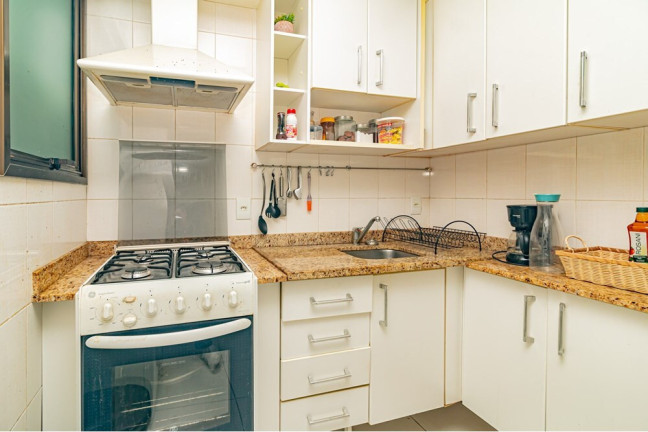 Imagem Imóvel com 1 Quarto à Venda,  em Petrópolis - Porto Alegre