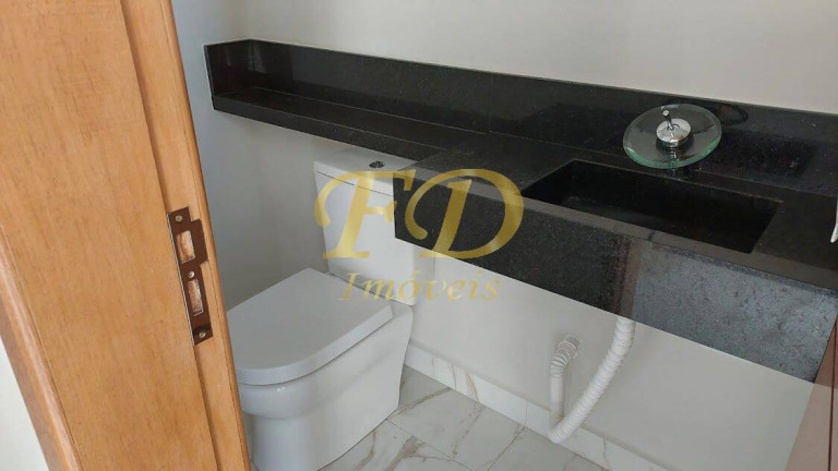 Imagem Casa de Condomínio com 3 Quartos à Venda, 670 m² em Atibaia