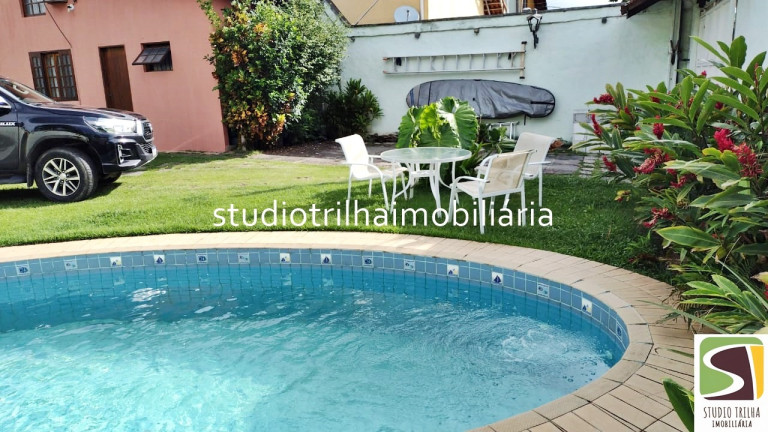 Imagem Casa com 4 Quartos à Venda, em Pereque - Ilhabela Imagem Casa com 4 Quartos à Venda, em Pereque - Ilhabela