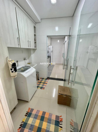 Imagem Apartamento com 3 Quartos à Venda, 148 m²