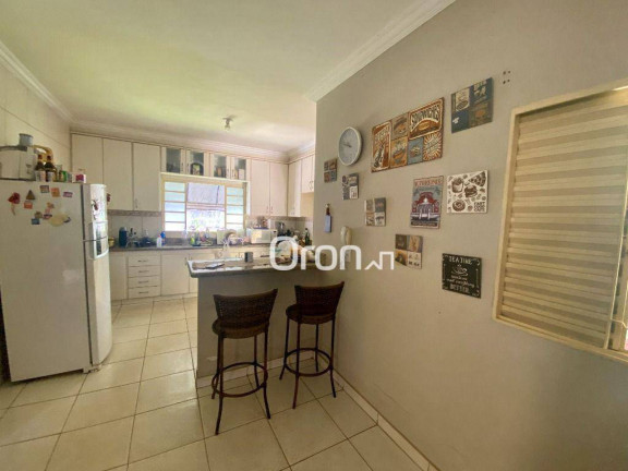 Imagem Sobrado com 4 Quartos à Venda, 184 m² em Vila Bandeirantes - Goiânia Imagem Sobrado com 4 Quartos à Venda, 184 m² em Vila Bandeirantes - Goiânia