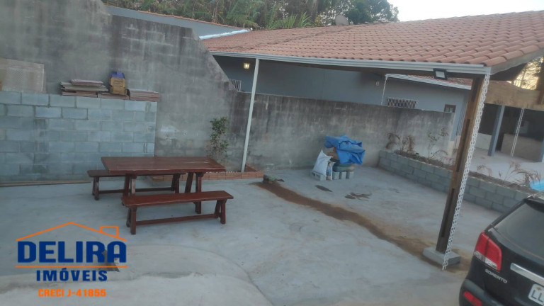 Imagem Casa com 3 Quartos à Venda, 500 m² em Corumbá (terra Preta) - Mairiporã