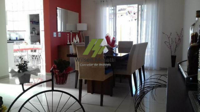 Imagem Casa com 3 Quartos à Venda, 290 m²