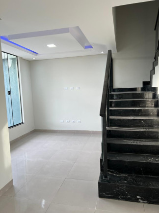 Imagem Sobrado com 3 Quartos à Venda, 10 m² em Coronel Antonino - Campo Grande