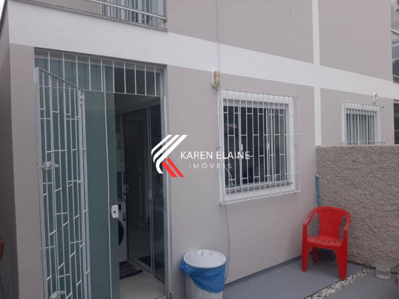 Sobrado com 2 Quartos à Venda, 100 m² em Bela Vista - Palhoça