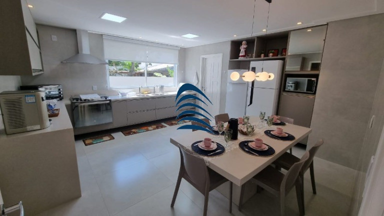 Imagem Casa com 6 Quartos à Venda, 341 m² em Guarajuba - Camaçari