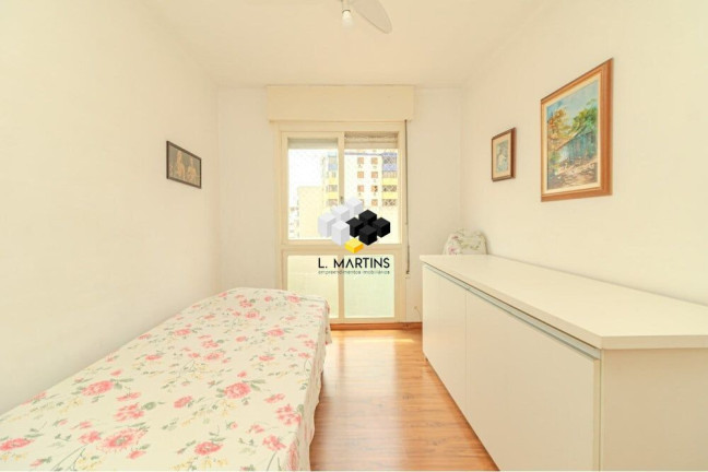 Imagem Apartamento com 2 Quartos à Venda, 74 m² em Passo Da Areia - Porto Alegre