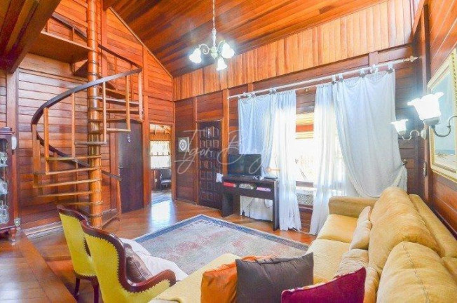 Imagem Casa com 3 Quartos à Venda, 252 m² em Pilarzinho - Curitiba Imagem Casa com 3 Quartos à Venda, 252 m² em Pilarzinho - Curitiba