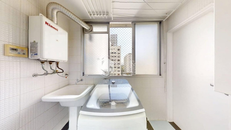 Imagem Apartamento com 2 Quartos à Venda, 141 m² em Itaim Bibi - São Paulo